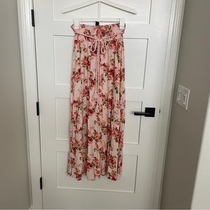 Forever 21 floral maxi sz M